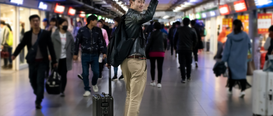 恋恋不舍的意思