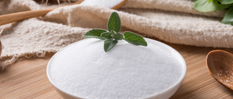 氯化钠的相对分子质量是多少？常见的化学反应有那些？