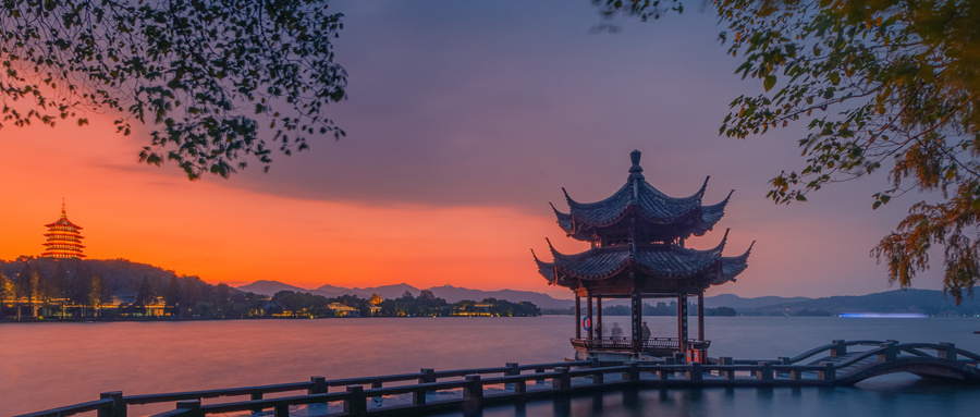 “山色空蒙雨亦奇”的出处及其意思