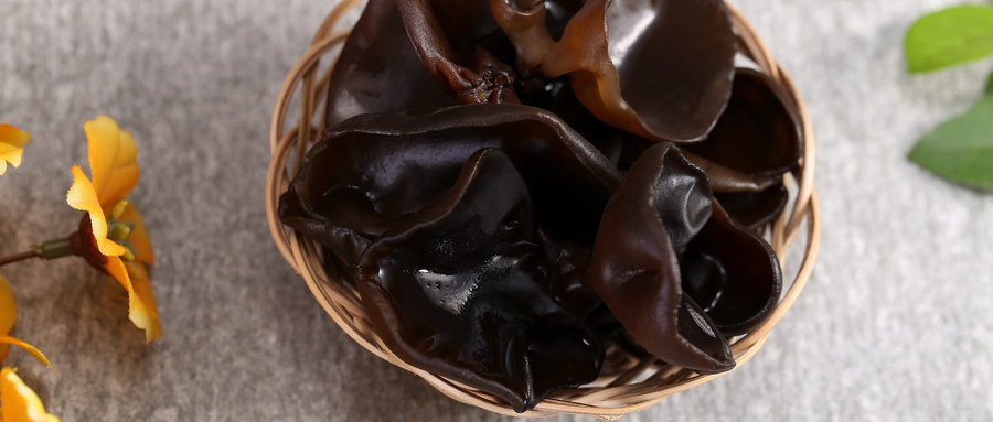 含铁的食物有哪些？孕妇吃哪几种最好