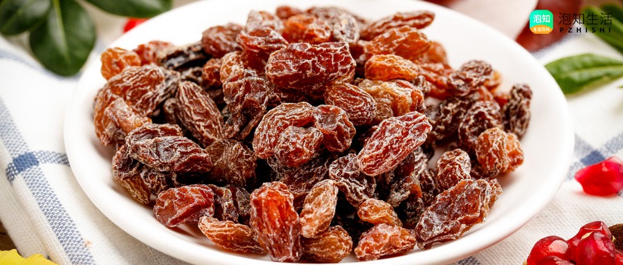 葡萄干发黑是什么情况？