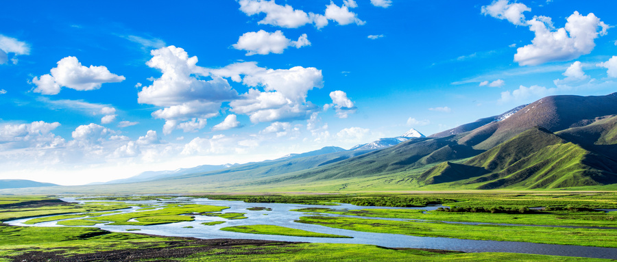 新疆旅游必去的景点，新疆旅游最佳时间几月份